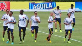 Los jugadores de la selecci&oacute;n Colombia entrenan para el partido contra Chile el pr&oacute;ximo viernes por la eliminatoria Suramericana al Mundial de Brasil