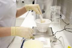 Incrementan precios de polímeros en emulsión